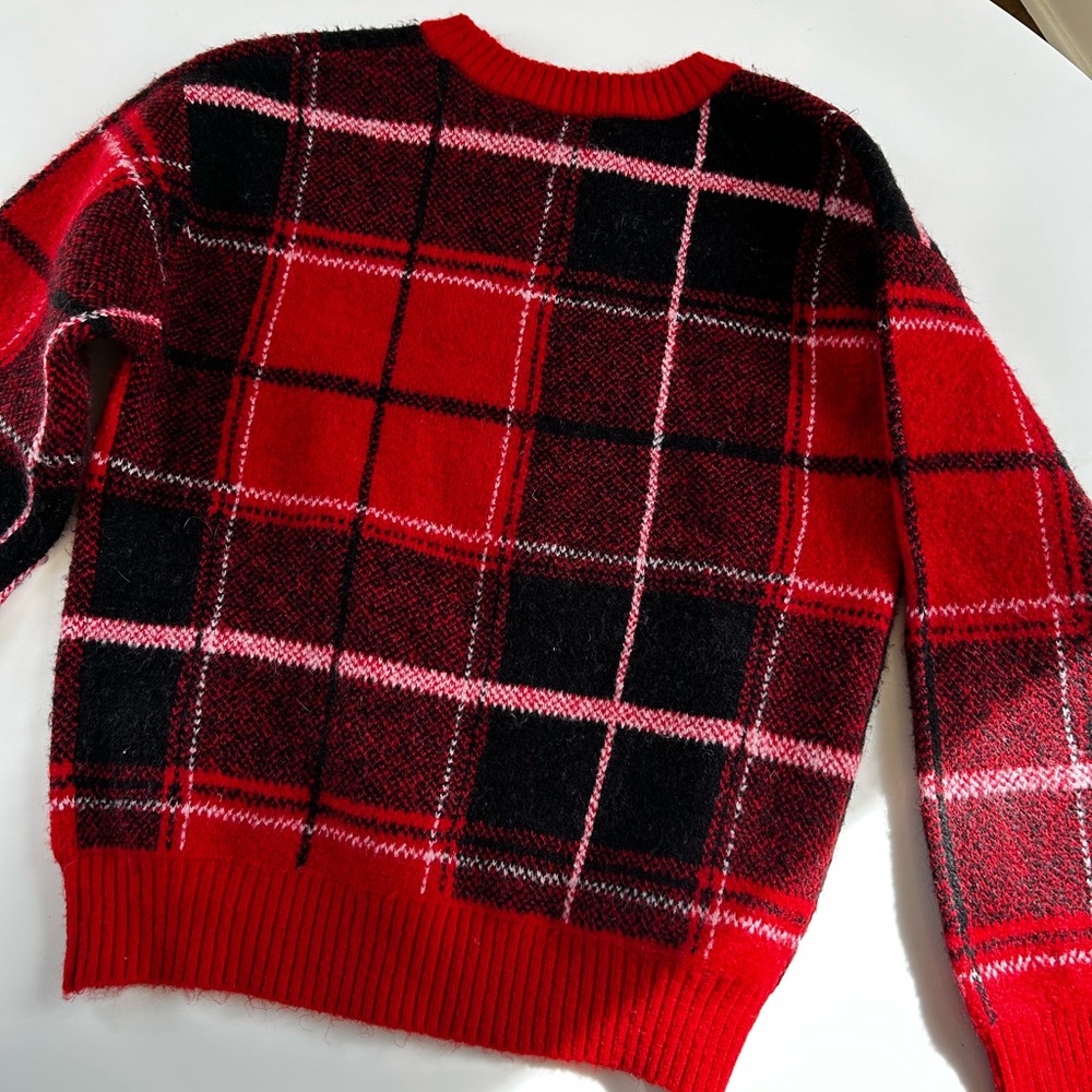 Red Sweater - Picture 6 of 7
